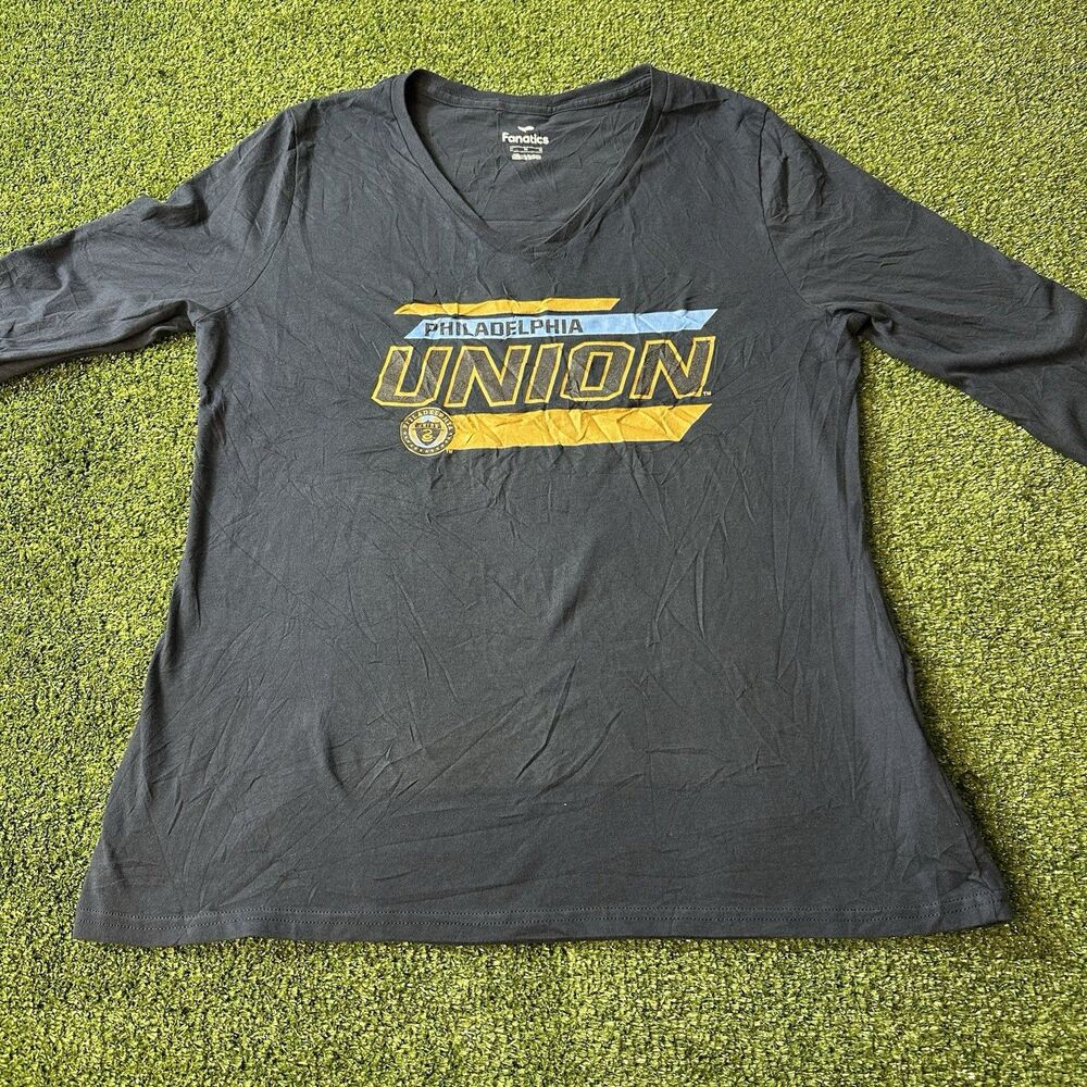 Fanatics Women Philadelphia Union Sleeve T-Shirt Size M Navy Blue Shirt NWOT